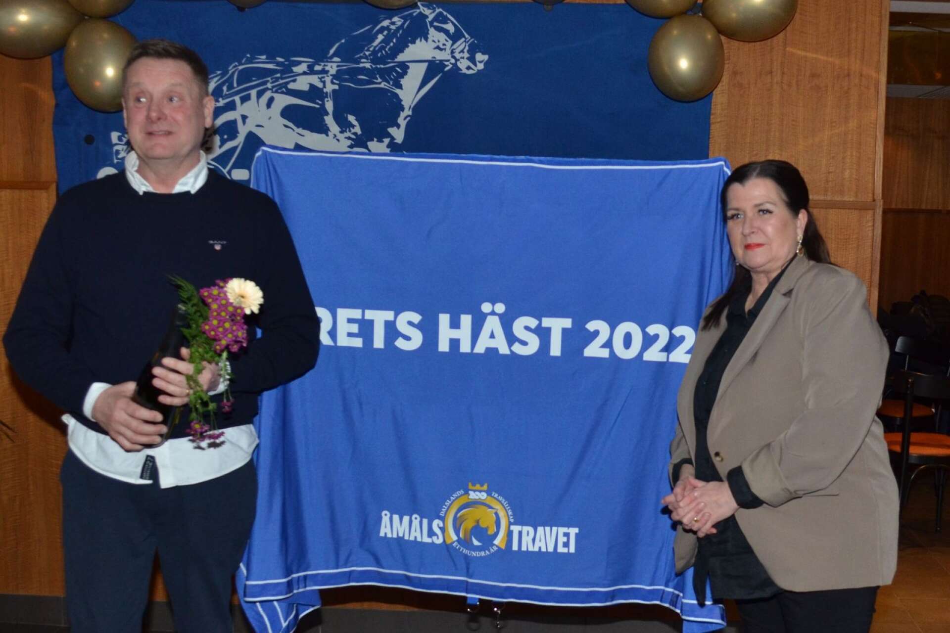 Mikael och Jeanette Ekström tog emot priset för årets häst – Zelma Laday.  Samma häst prisades också som årets fyraåriga sto.