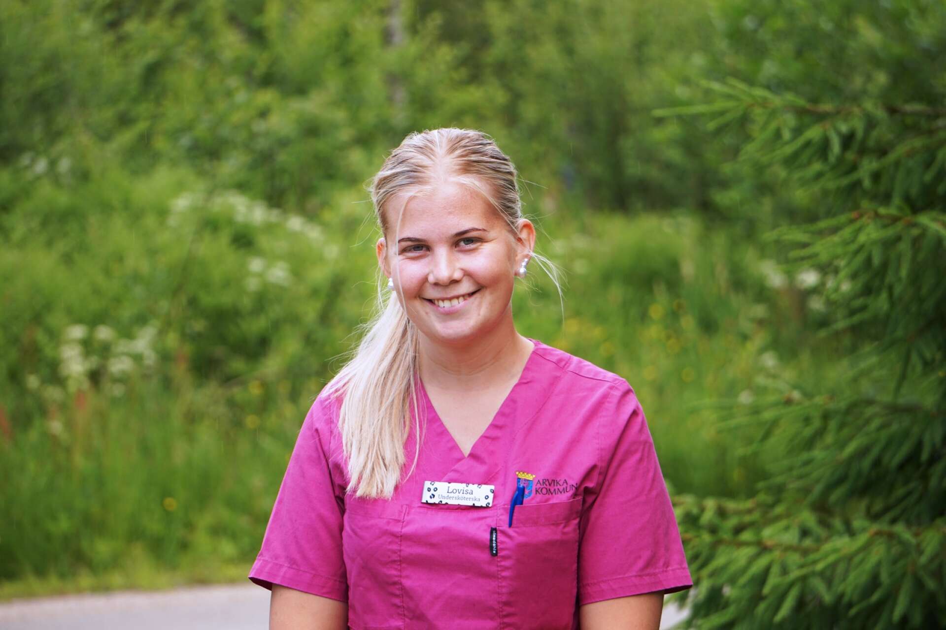 Lovisa Sveder, 20, tog sin studentexamen förra året och har jobbat i yrket i lite mindre än ett år. 