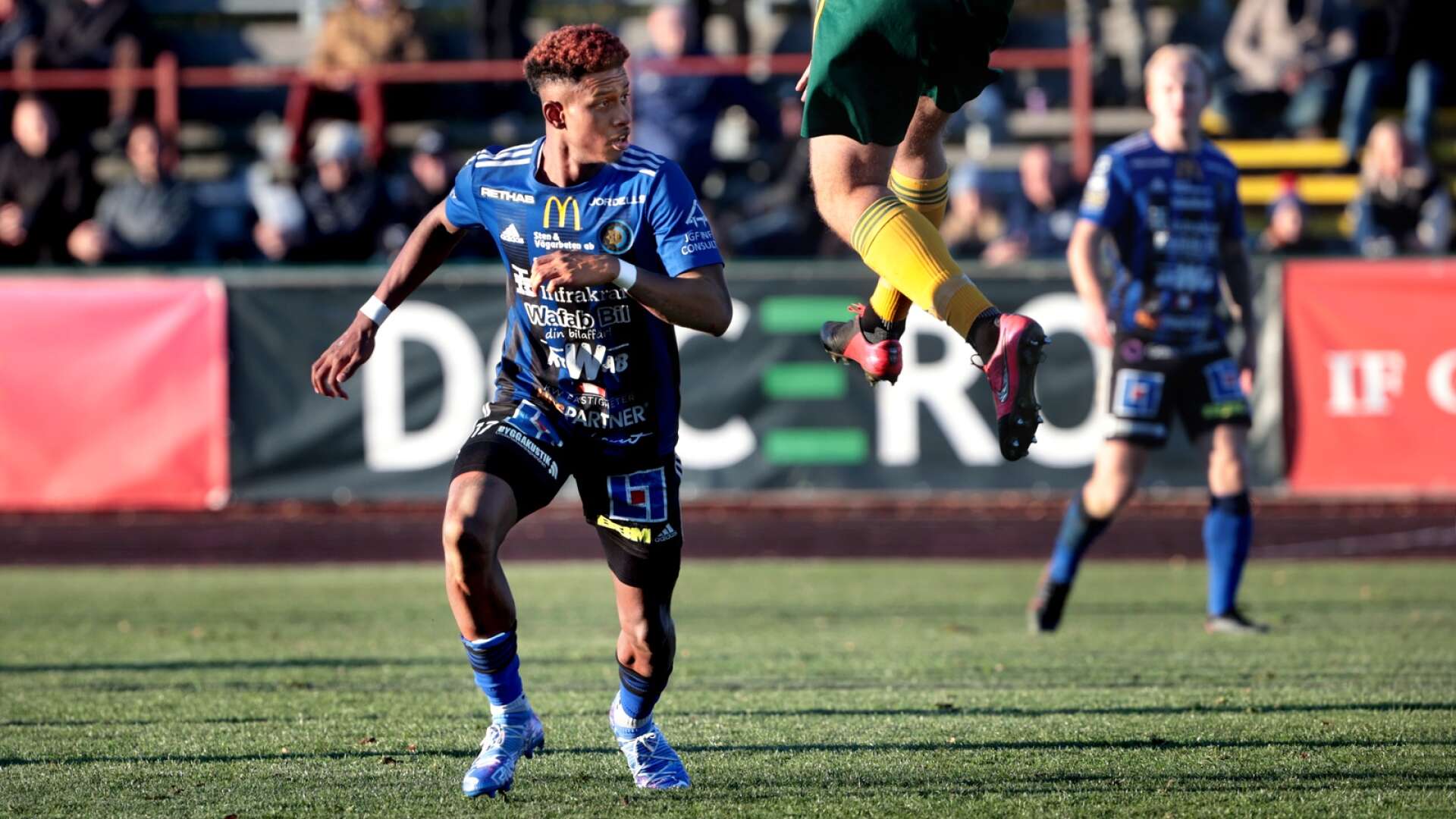 Chovanie Amatkarijo gjorde två av Karlstads tre mål. 