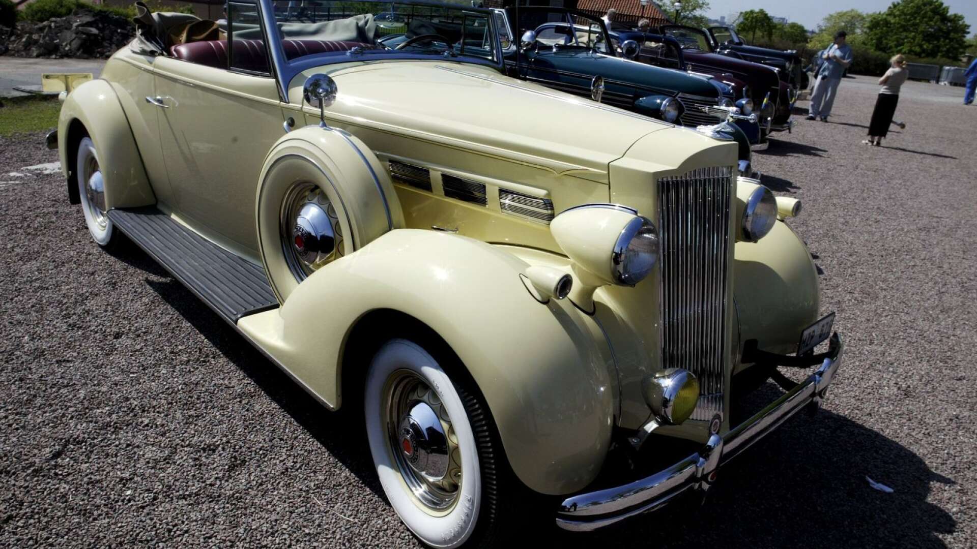 En Packard från 1937 vid den Motorhistoriska dagen på Skansen i Stockholm. I början av juli firar Packardklubben 50 år med möte i Hjo. 