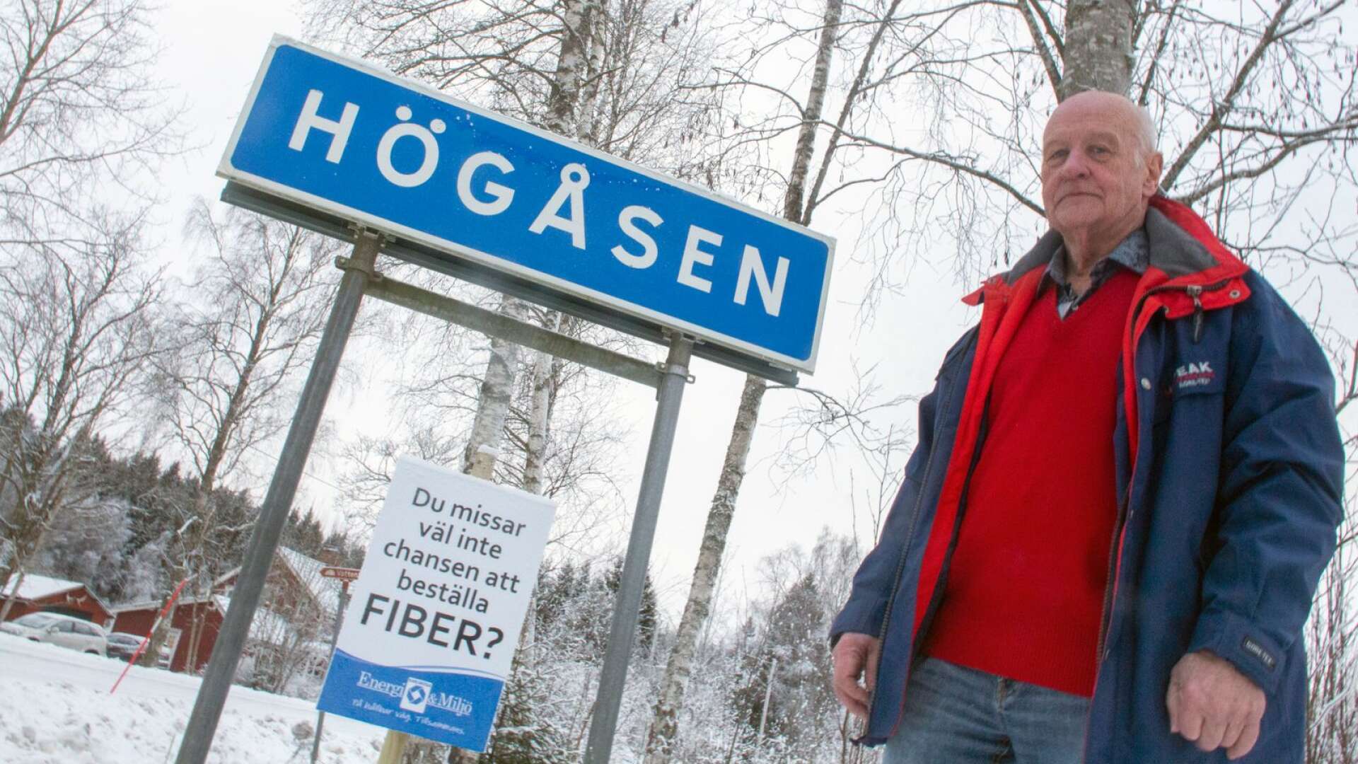 Per Samén, som bor i Högåsen, beställde fiber 2019 men har hittills inte fått chansen att ansluta sin fastighet. 