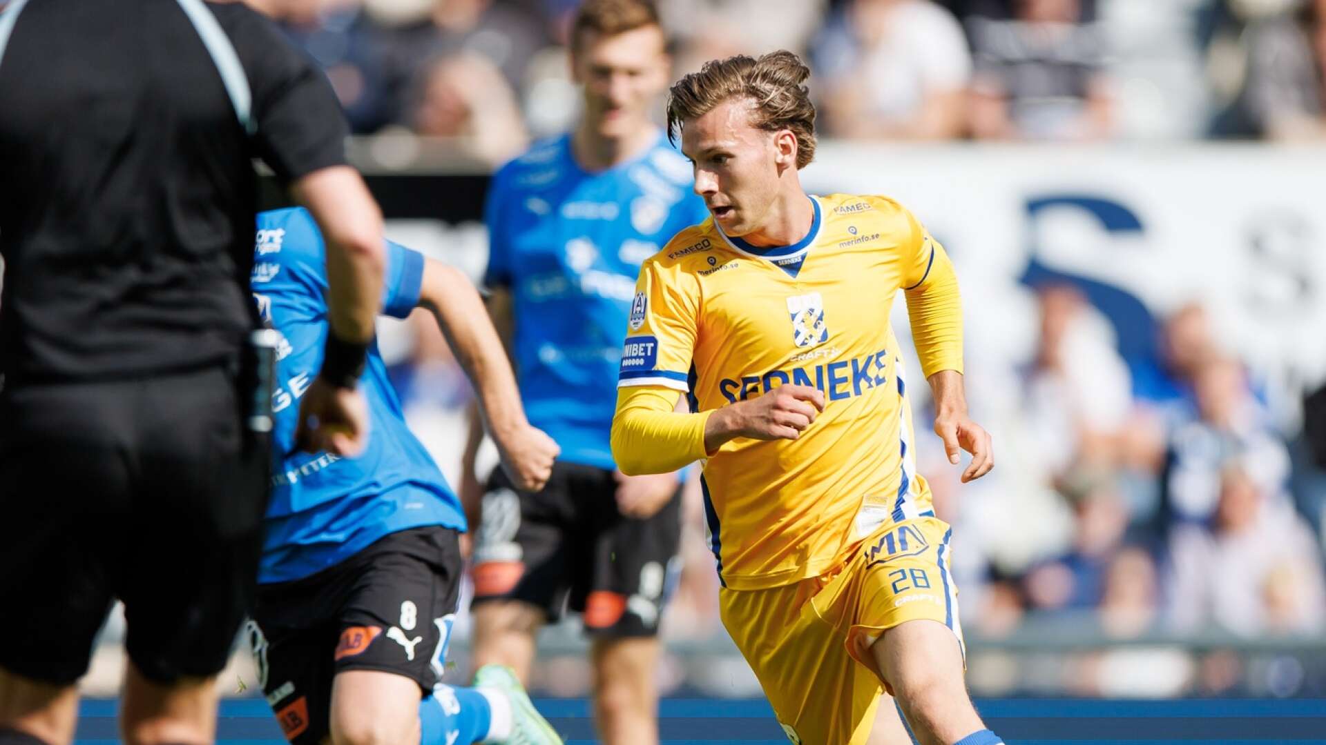 Lucas Kåhed in action under söndagens allsvenska match mellan Halmstad BK och IFK Göteborg. 
