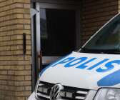 Polisens mobila kontor bevakade adressen i Billingsfors där mordförsöket skedde.