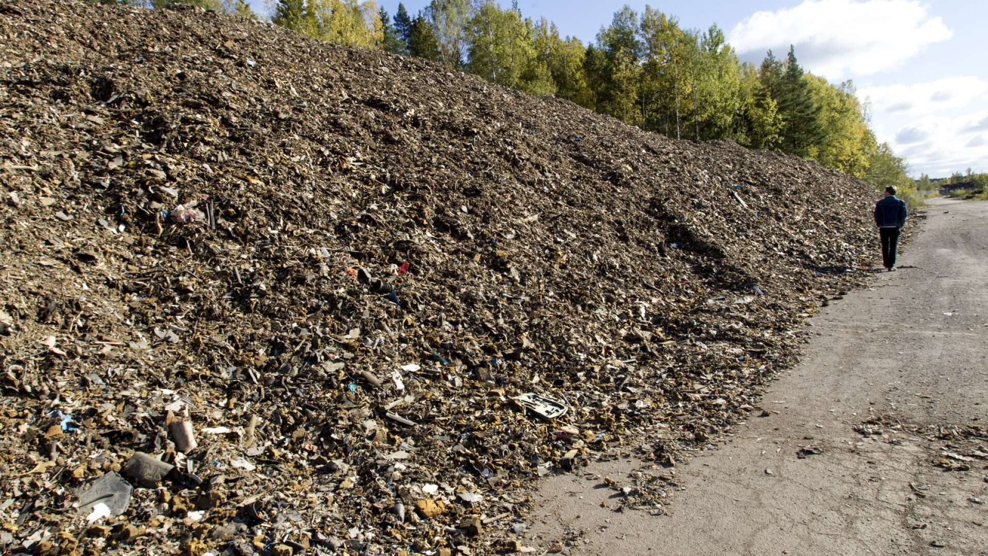 En del av avfallet kan ha förvarats på den så kallade ”flufftomten” i Karlskoga.
