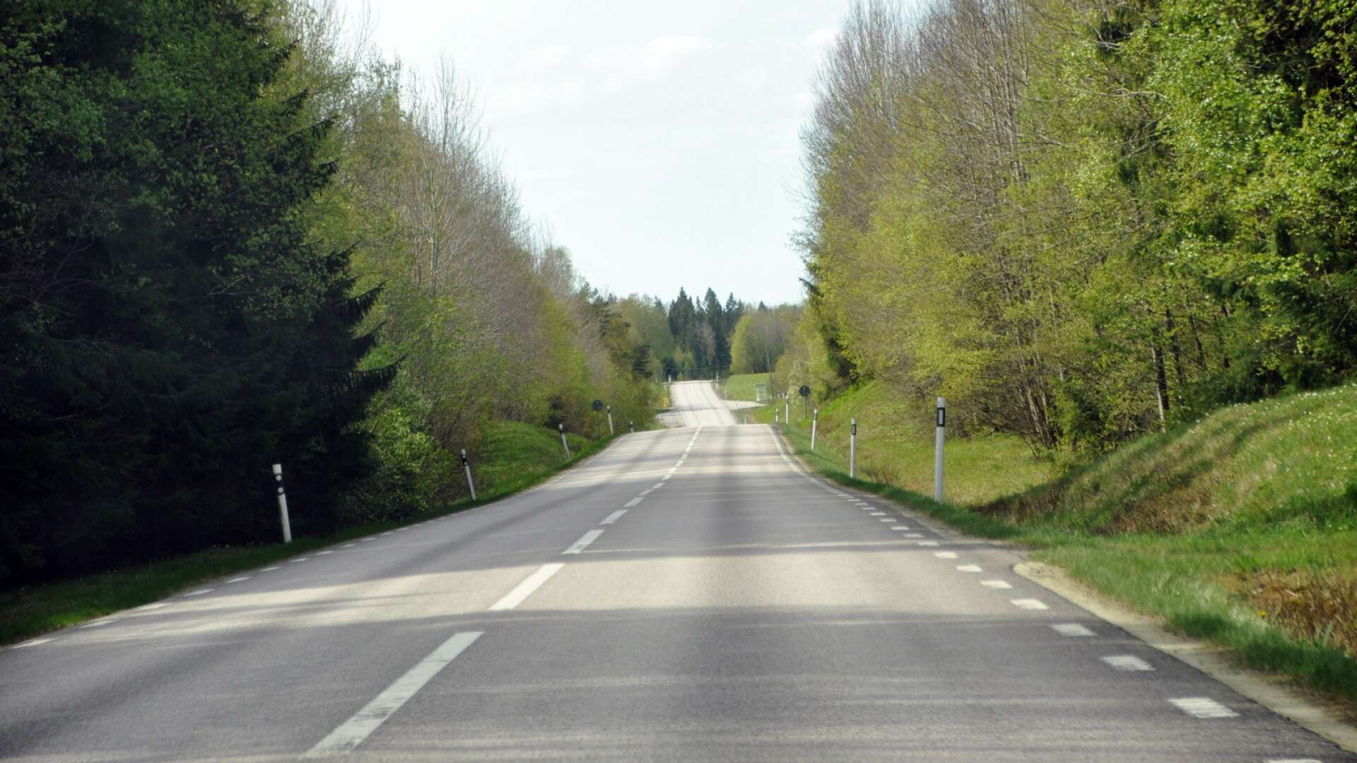 Trafiken på väg 172 kommer att ledas om över Mellerud för resenärer som ska söderut med start i mitten av juni och fem veckor framöver.