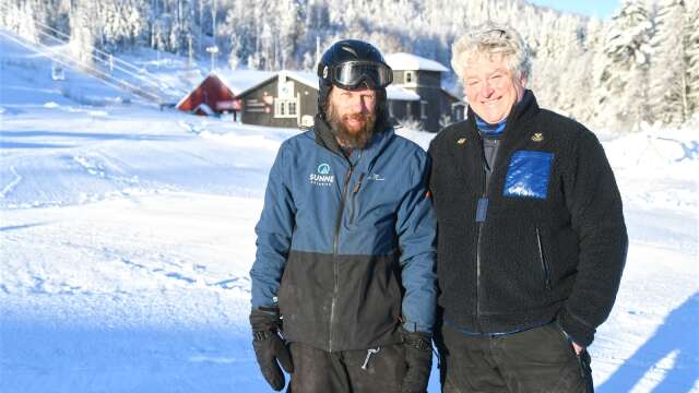 Magnus Hedlund och Helmut Grassl är två eldsjälar som gjort mycket jobb i det tysta för att det ska bli skidåkning i Ski Sunne.