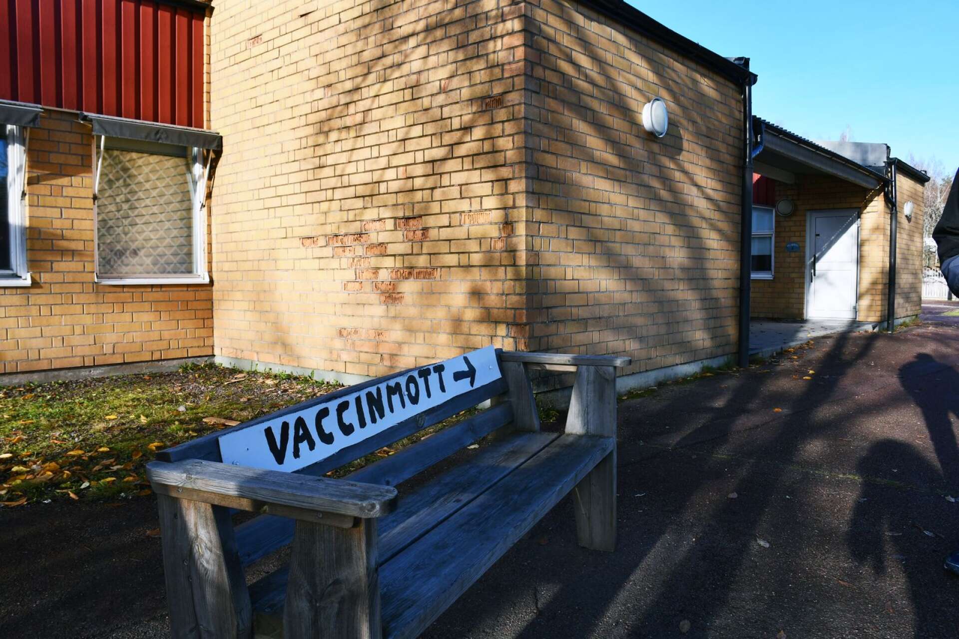 Vaccinationsmottagningen finns nu inne i Allaktivitetshuset. 