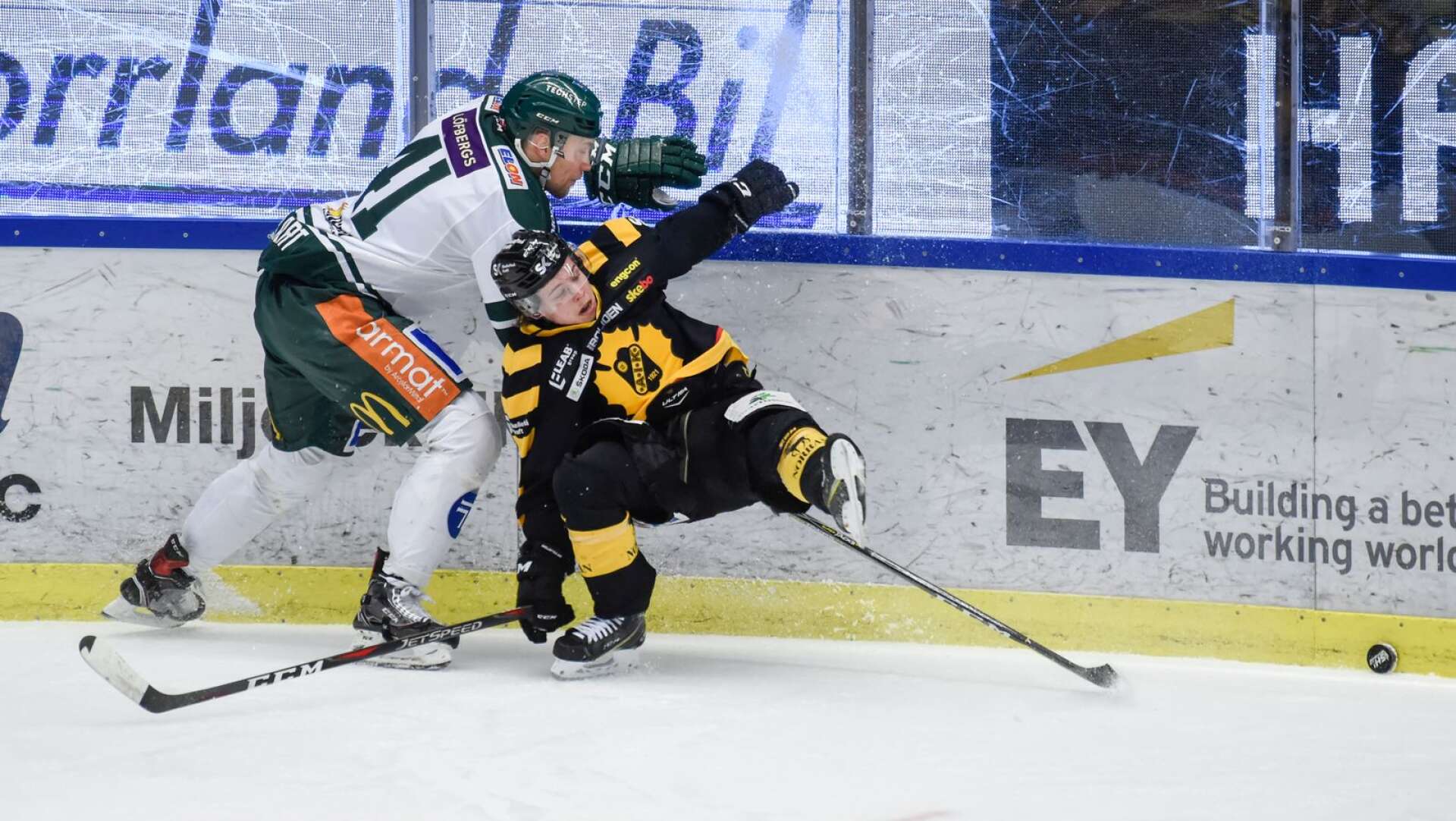 Fysiske FBK-backen Ilari Melart är tillbaka efter knäskadan i torsdagens seriefinal hemma mot Luleå. 