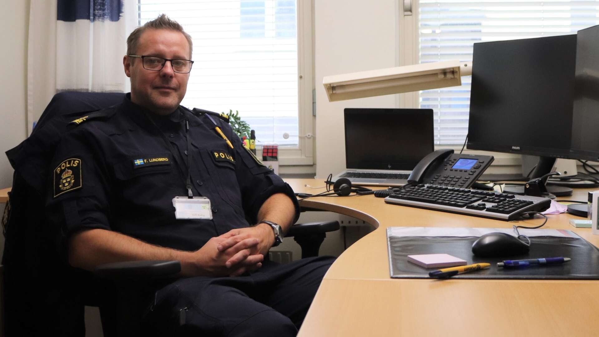 Kommunpolis Fredrik Lundberg säger att det inte finns någon anledning till oro vad gäller sjukfrånvaro inom lokalpolisen.