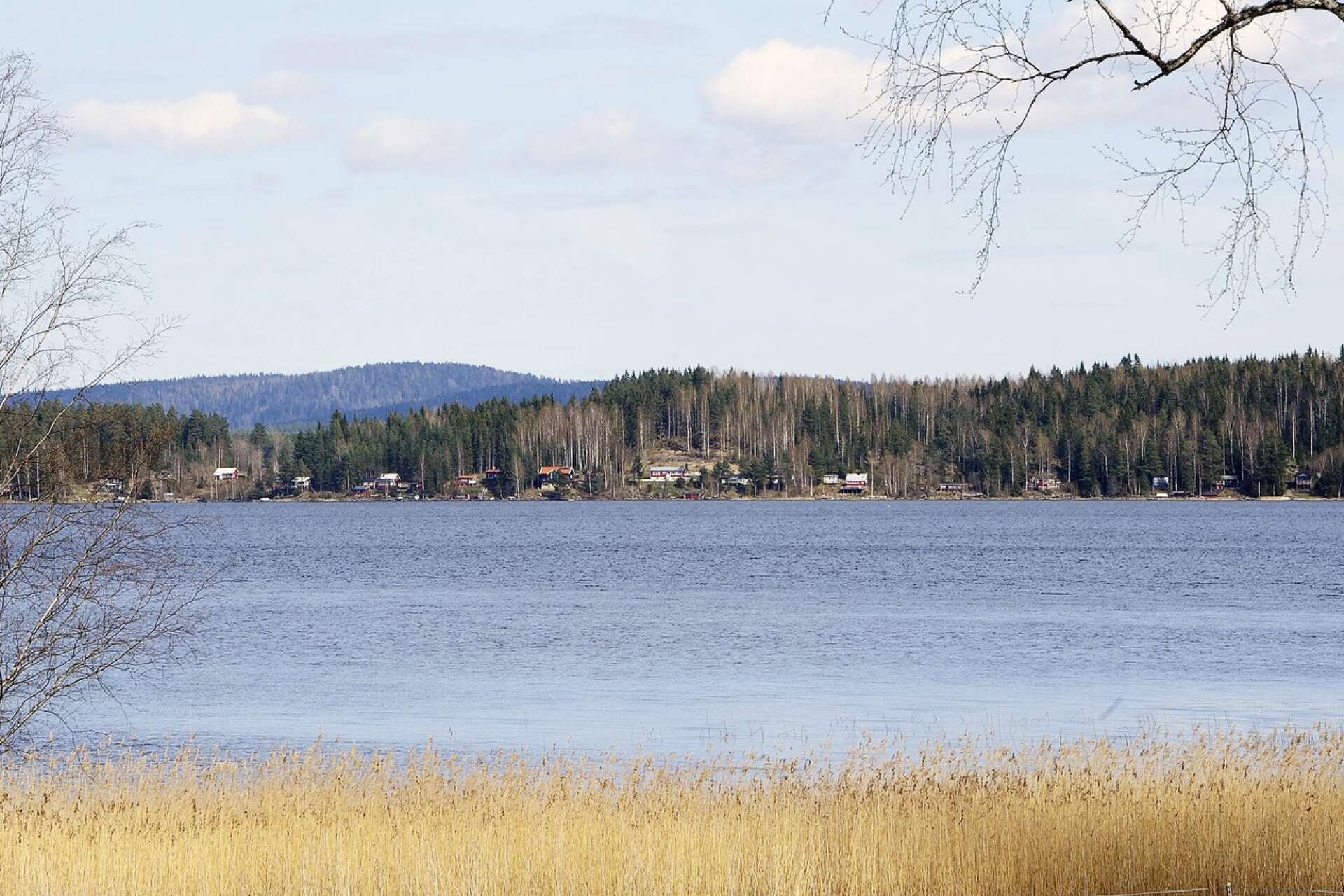 Vattenskyddsområdet vid sjön Visten och dess föreslagna föreskrifter överklagas nu av markägare och kommun.