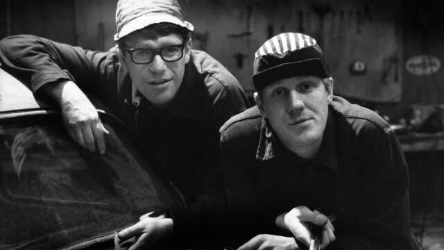 ”Det ska va’ gôtt å leva”, sjöng Jan Rippe och Anders Eriksson som Roy och Roger i tv-serien Macken på 80-talet. 
