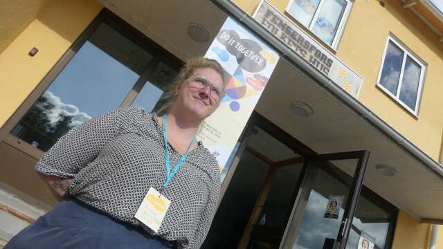 Mie Felth berättar om Fengersfors omställningsresa på omställningsrörelsens årskonferens i Dals Rostock.