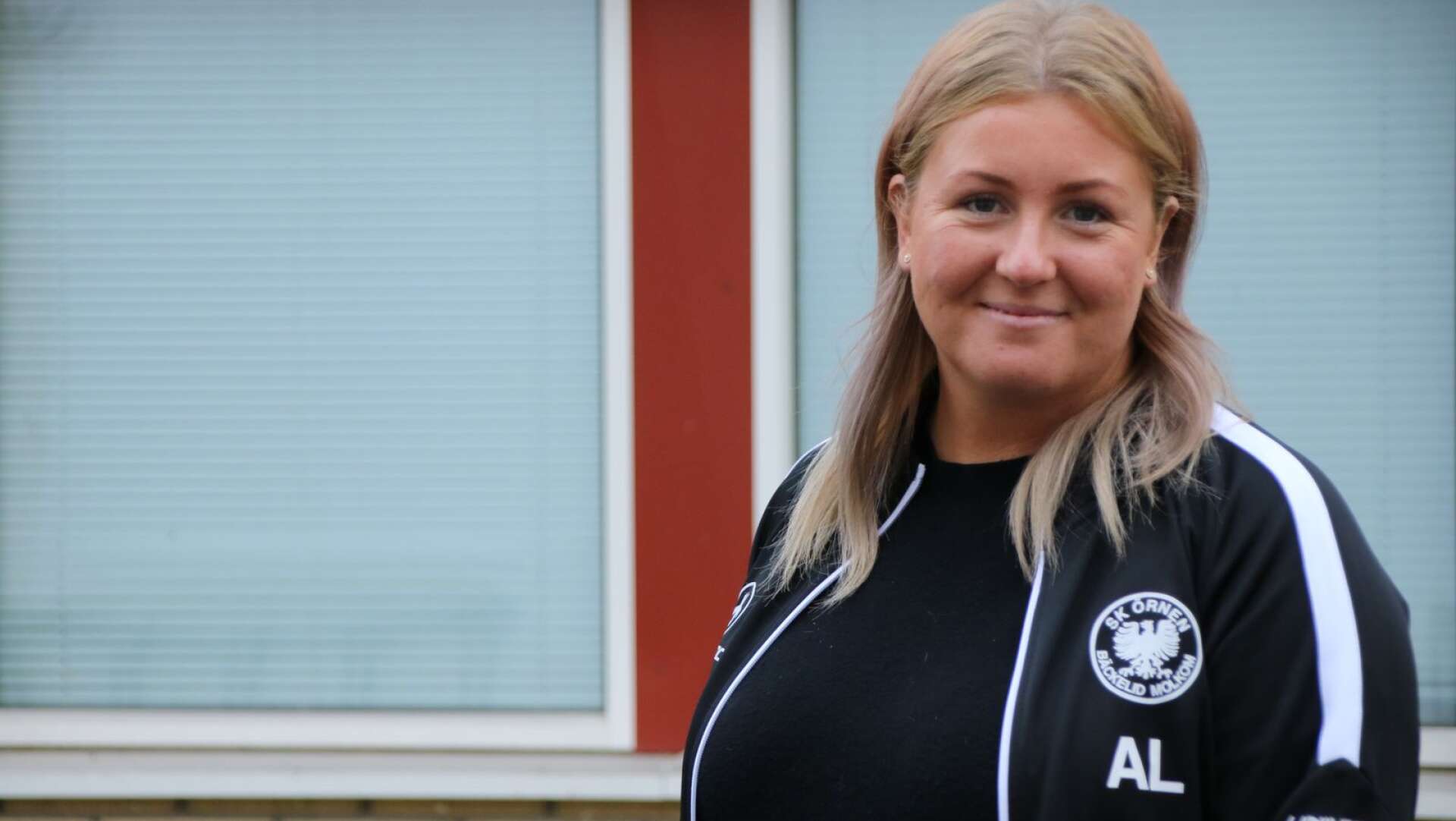 Alexandra Lundh började i Örnens damlag redan som tolvåring, nu har hon fixat sin tränarlicens och tar över som assisterande tränare. 