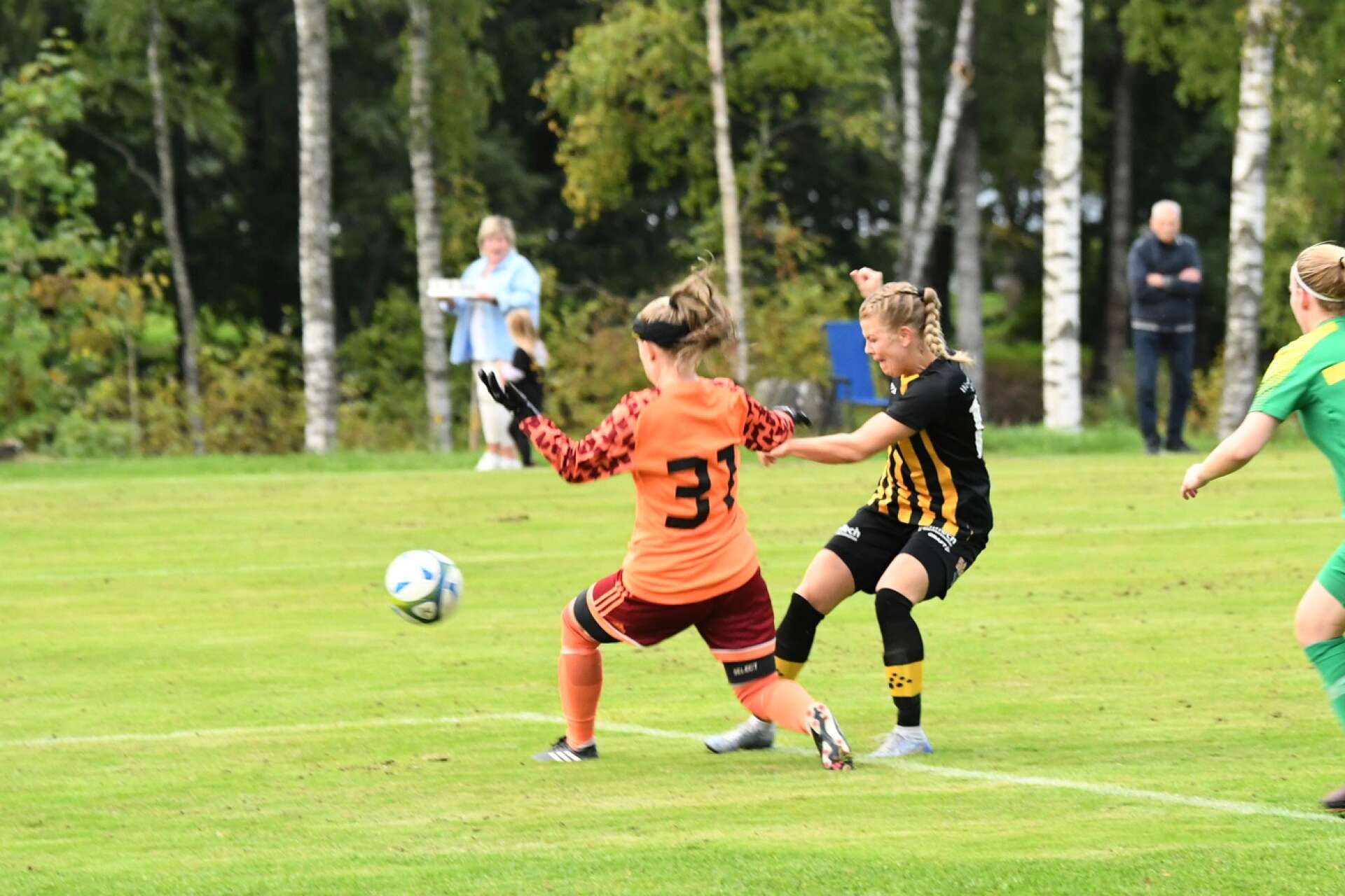 Julia Martinsson stod för Edas enda mål i fredagens match mot Karlstad.
