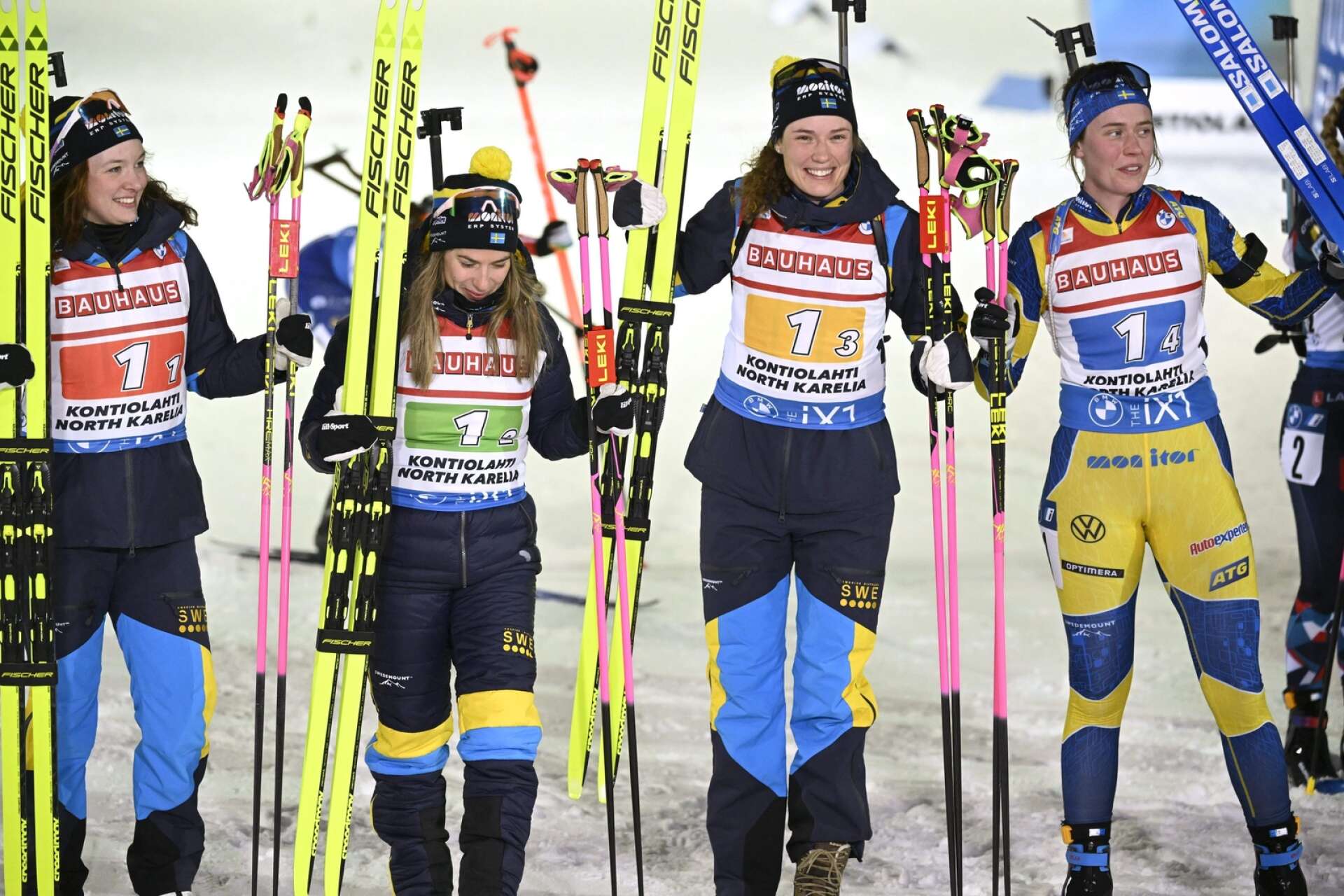 För ett år sedan vann Linn Persson, Anna Magnusson, Hanna Öberg och Elvira Öberg stafetten i världscuppremiären i Finland. På onsdagen åker samma kvartett igen, fast i en annan ordning.