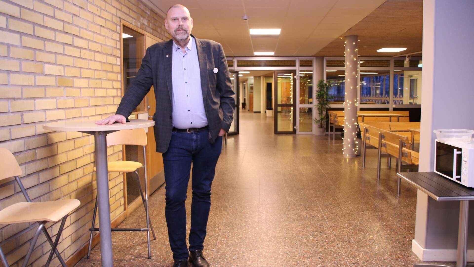 Spångbergsgymnasiets nye rektor Morgan Andersson har fått grönt ljus från politiken till att starta försäljnings- och serviceprogrammet till hösten.