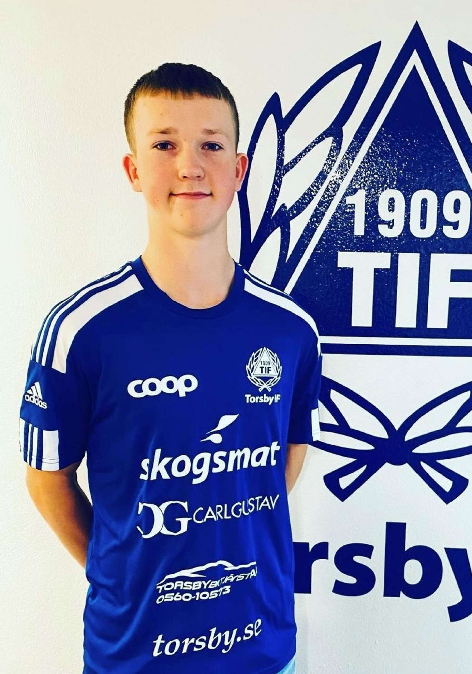 Oskar Persson lämnar Lysviks IF för Torsby IF.