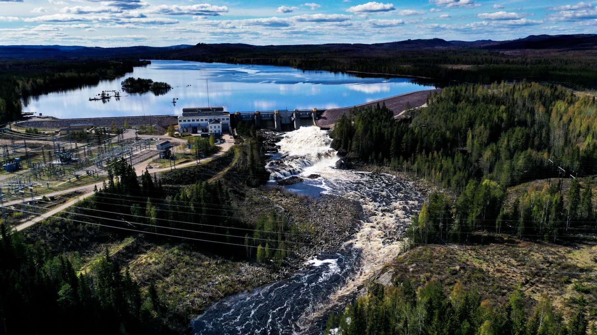 Mest el exporterades till Finland, mest import kom från Norge vars el är vattenkraftbaserad, skriver Christer Alnebratt med flera.