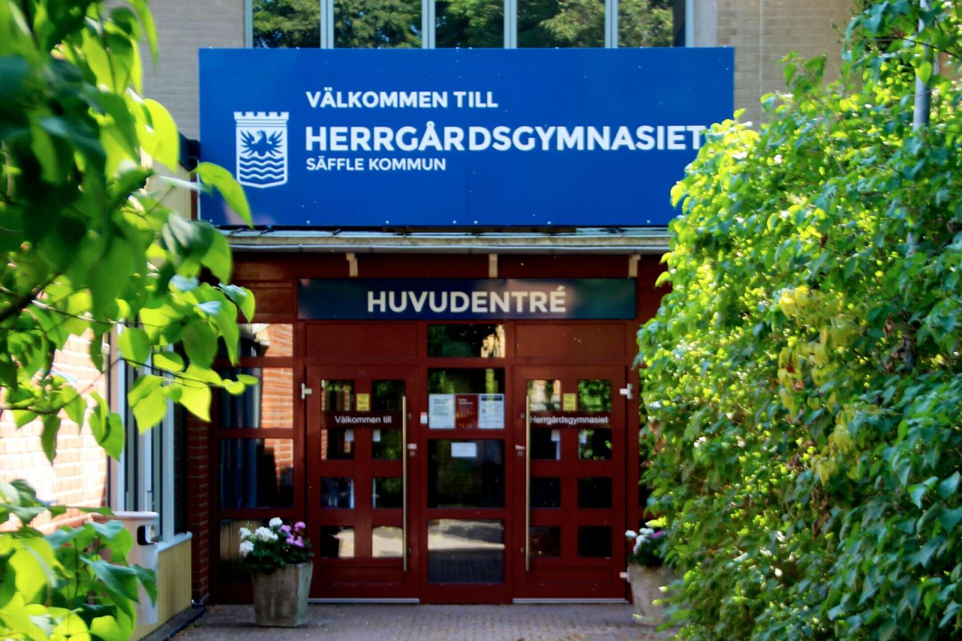 På tisdag öppnar alltså Herrgårdsgymnasiet för cirka 400 elever som längtar tillbaka till skolan.