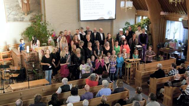 På fredag blir det en gala till förmån för Världens Barn i baptistkyrkan i Åmål. Här en bild från en tidigare gala i Kungsbergskyrkan.