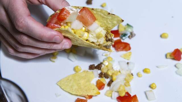 Det blir tacos till kvällsmat – för den goda stämningens skull. 