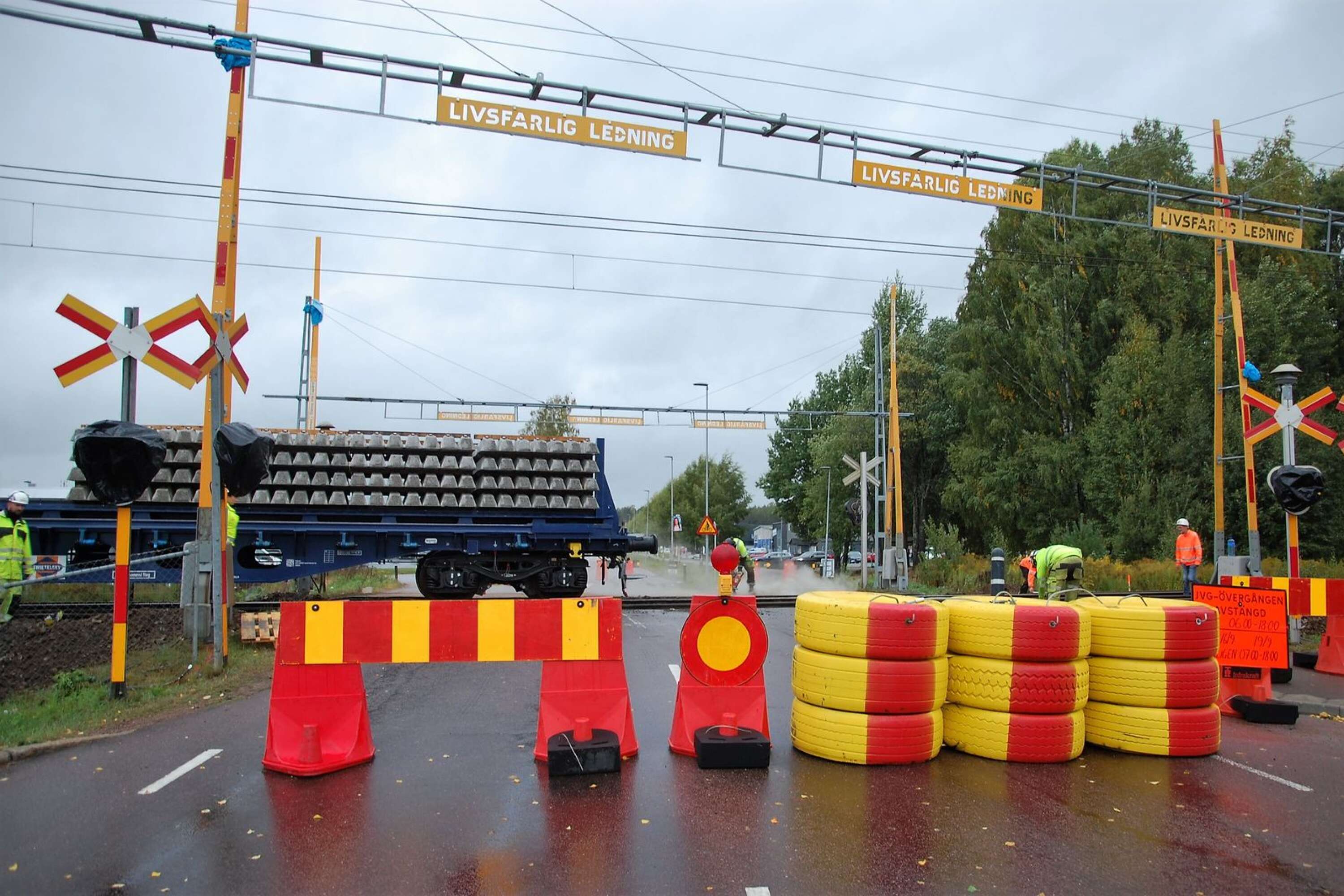 Sex järnvägsövergångar mellan Karlstad och Kil kommer att stängas av under några dagar i samband med spårbytet. Här ses Säterivägen på Våxnäs i Karlstad som kommer vara avstängd mellan 13 och 17 september. 