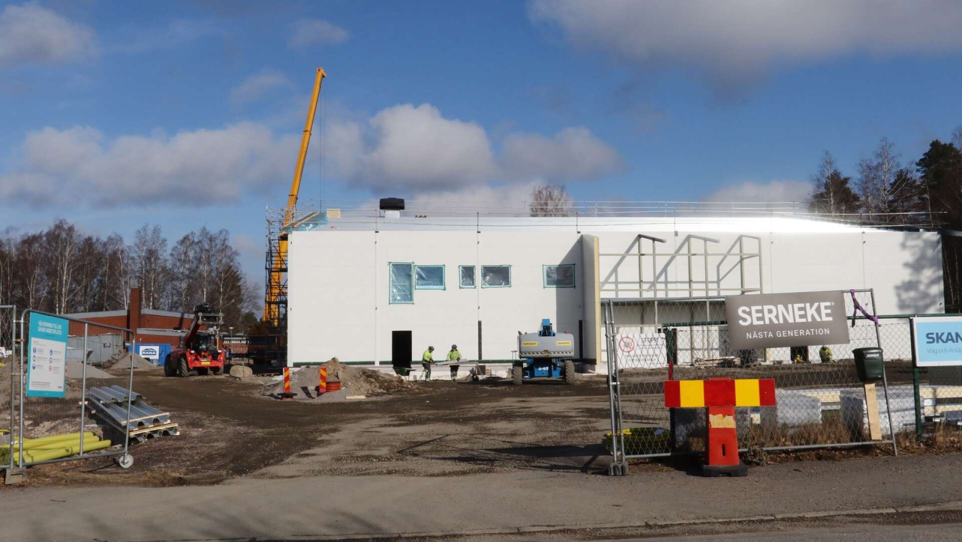 Det är olika meningar i styrelsen kring hanteringen av Vänerenergis hantering av vätgasanläggningen vid heter Kronoparkens förskola. 