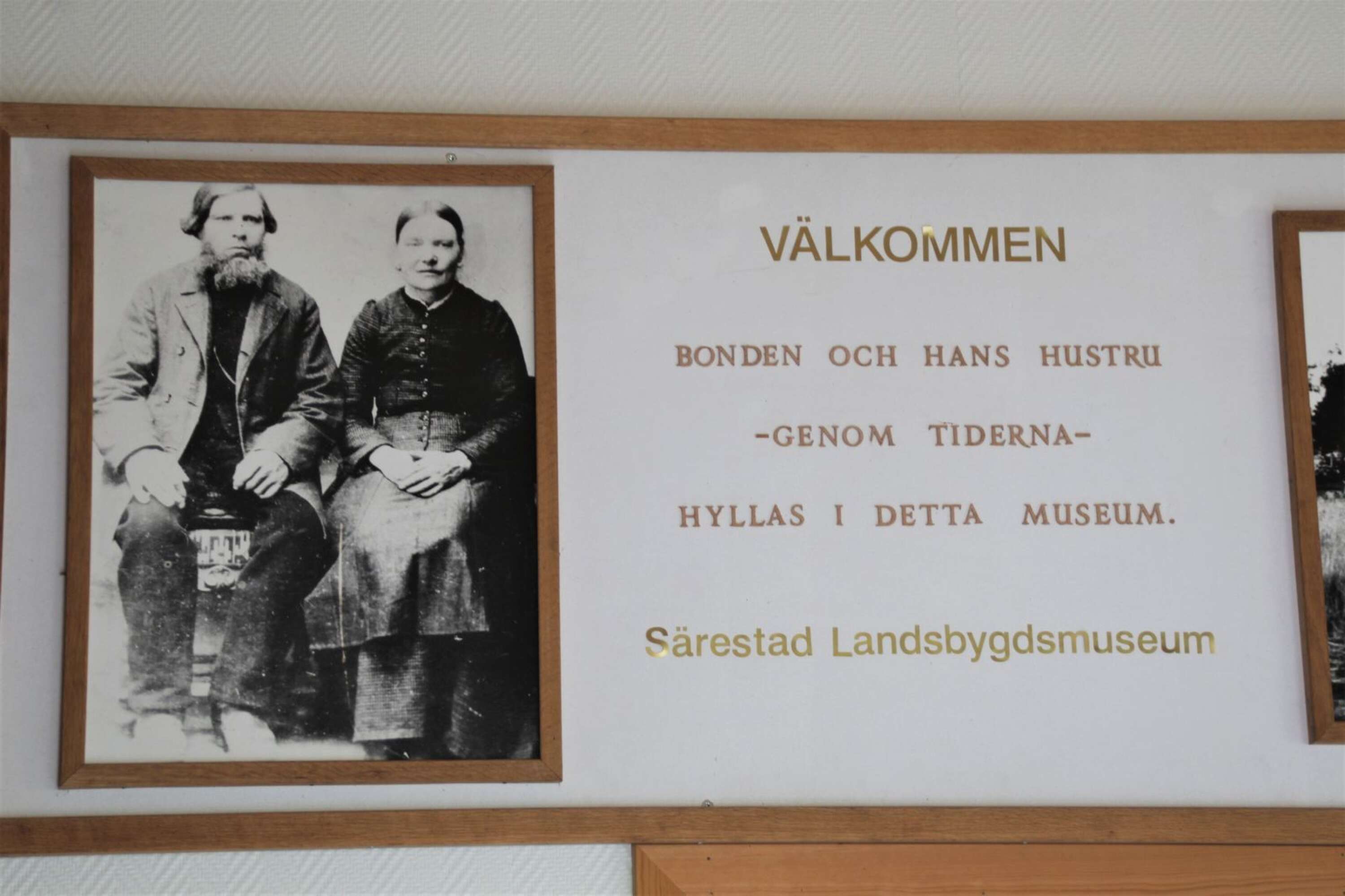 Bonden och hans hustru hyllas i Särestad landsbygdsmuseum.