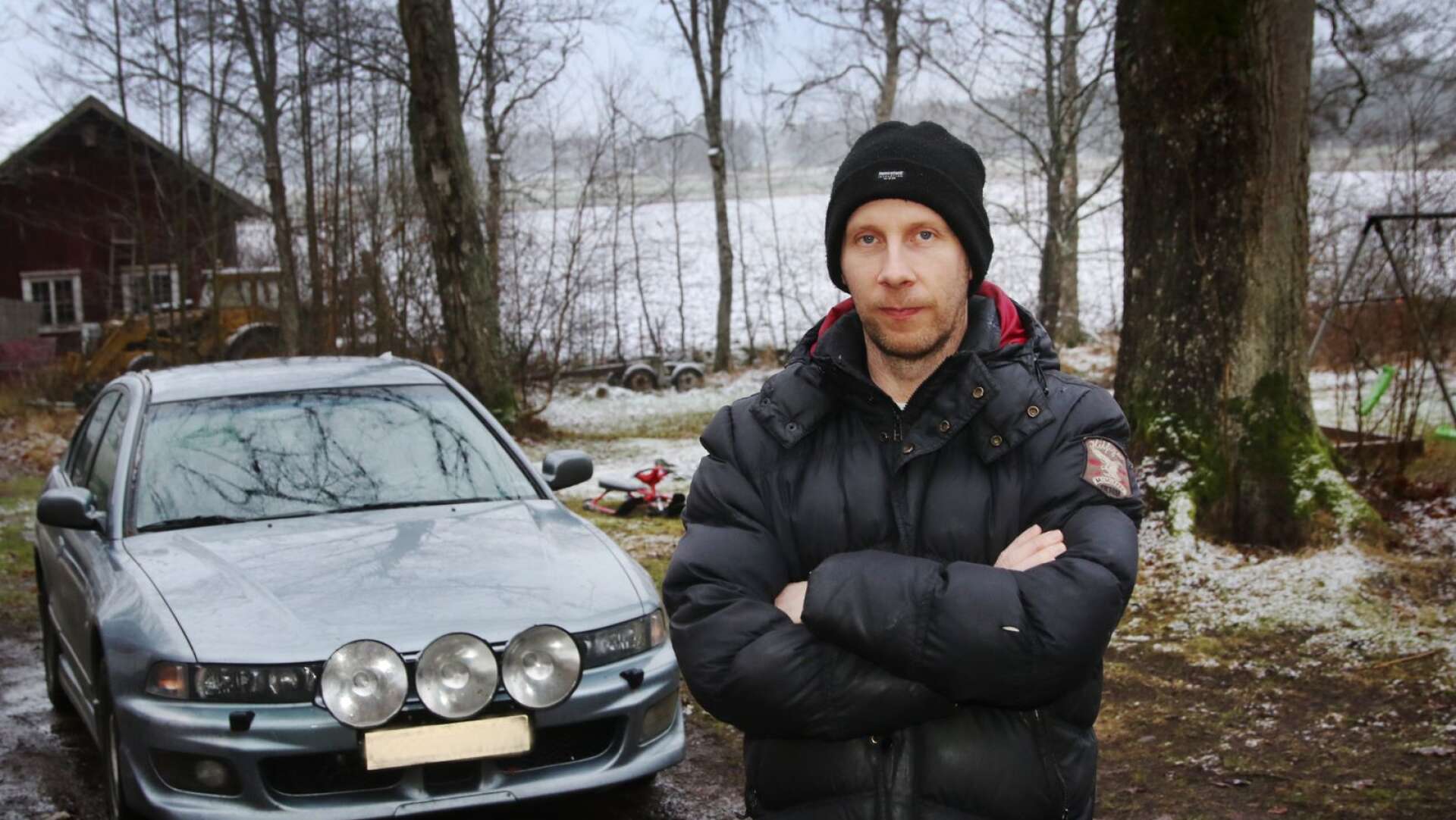 Gunnar Karlsson i Käckestad upptäckte stölden i lördags när hans syster kom förbi med hans bil som hon lånat. Det visade sig att katalysatorn var bortsågad.