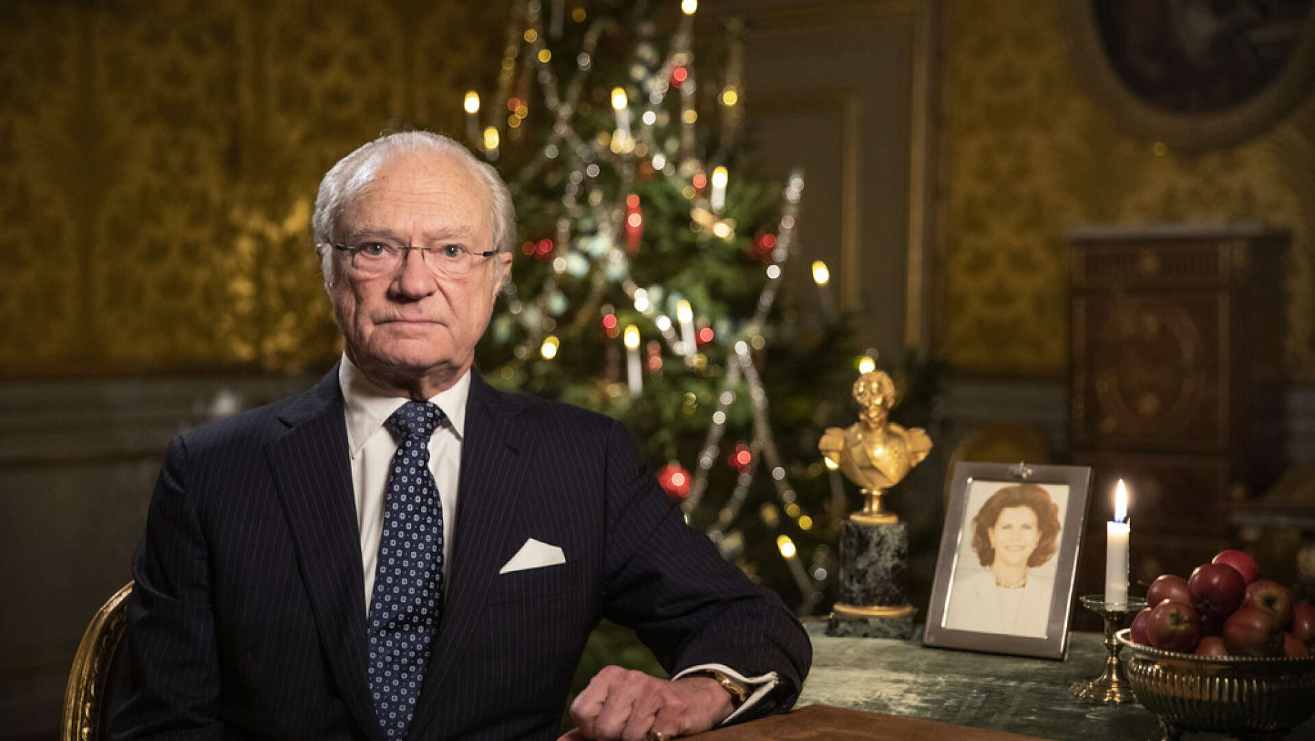 Drottningholms slott, pandemin och hoppet till ett vaccin var några av punkterna när kung Carl XVI Gustaf höll sitt årliga jultal. Men det 