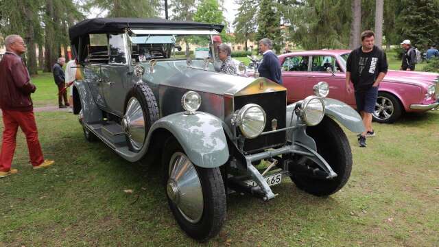 Rolls-Royce Silver Ghost, årsmodell 1919, blev publikens val under helgens British motor meet i Hjo stadspark.