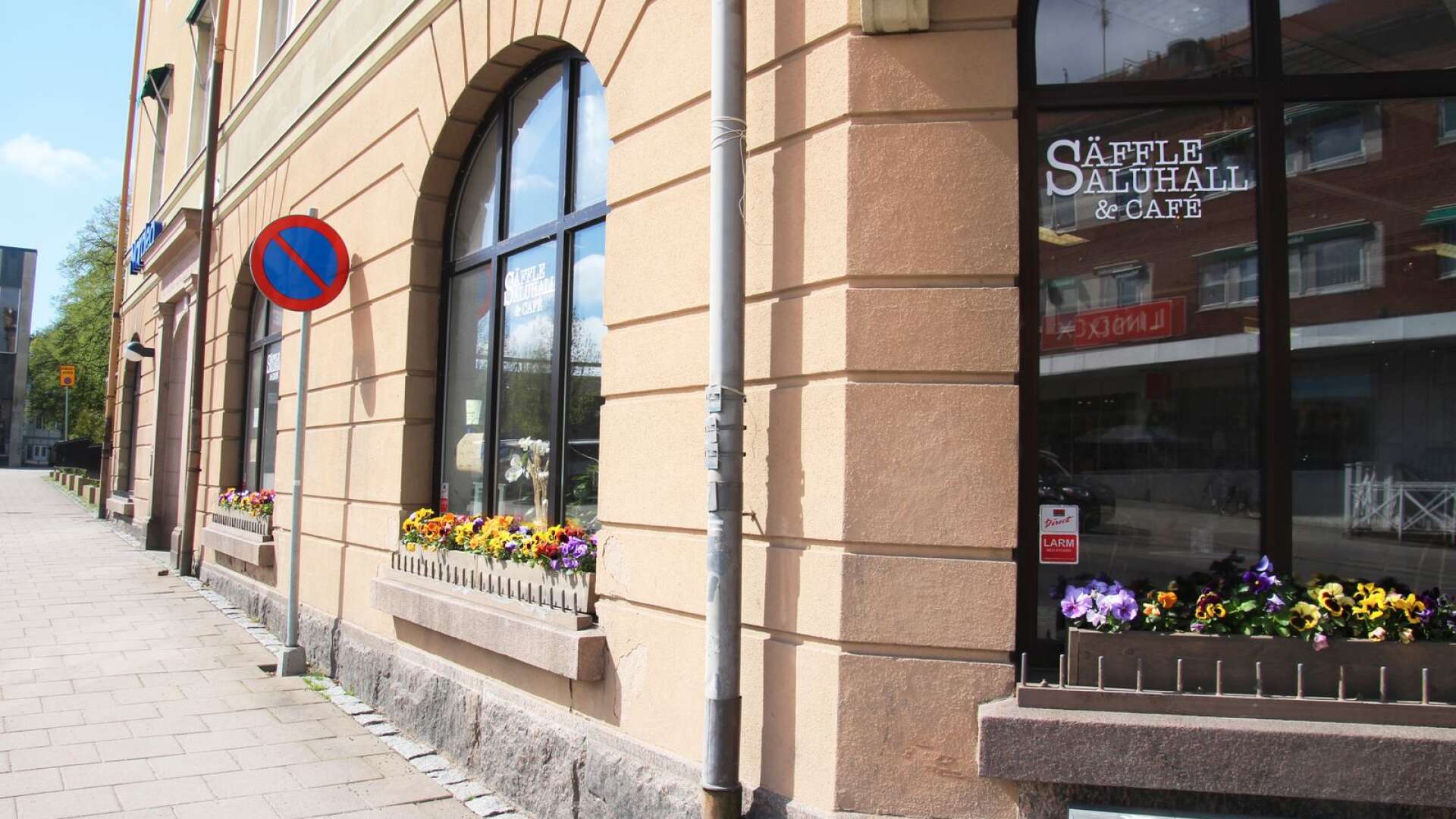 I drygt två år har Säffle saluhall funnits i gamla Wermlands enskilda banks lokaler, men 31 maj stänger den igen på grund av pandemin.