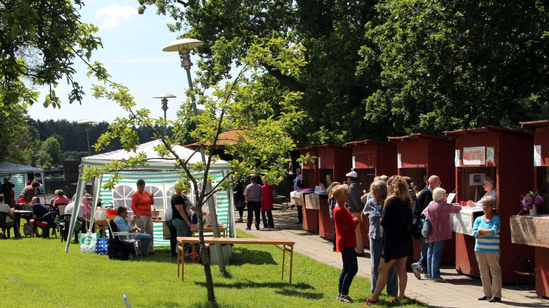 
Vid Jazz &amp; Art By River förvandlas Silvénska parken till en konstgata.