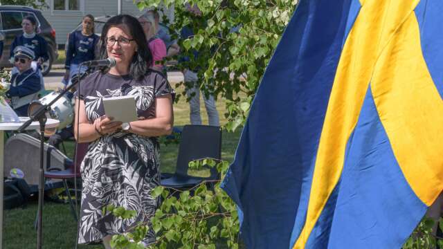Amanda Hessle, grundare av Värdskapsbyrån och auktoriserad guide, höll nationaldagstalet. 