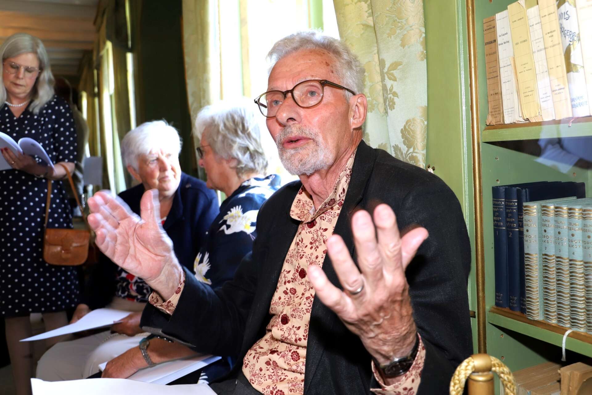Arne Melberg, är professor emeritus i litteraturvetenskap och sitter i prisjuryn.