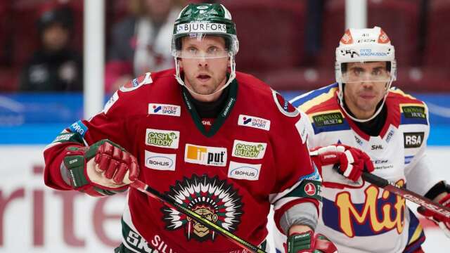 Viktor Ekbom har skadat käken och tvingas nu vila från hockeyn i några veckor.