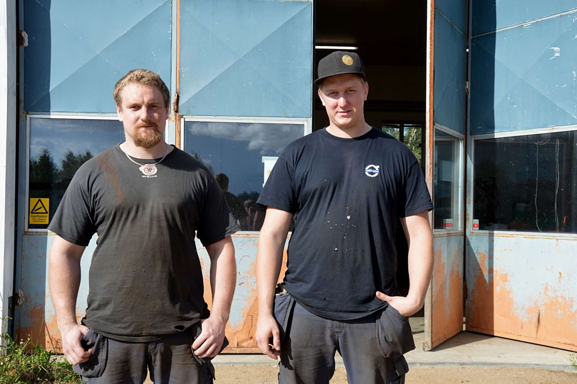 Emil och Mikael Hedelin är bröderna som tillsammans startat Lysviks svets och maskin.