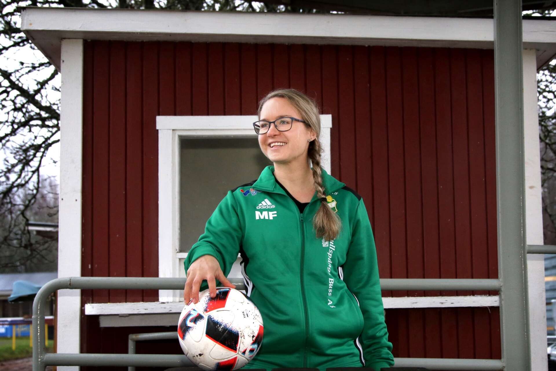 Matilda Fröjd i Gullspång/Hova/Weimer hoppas att det spelas damfotboll i norra Skaraborg även nästa säsong.
