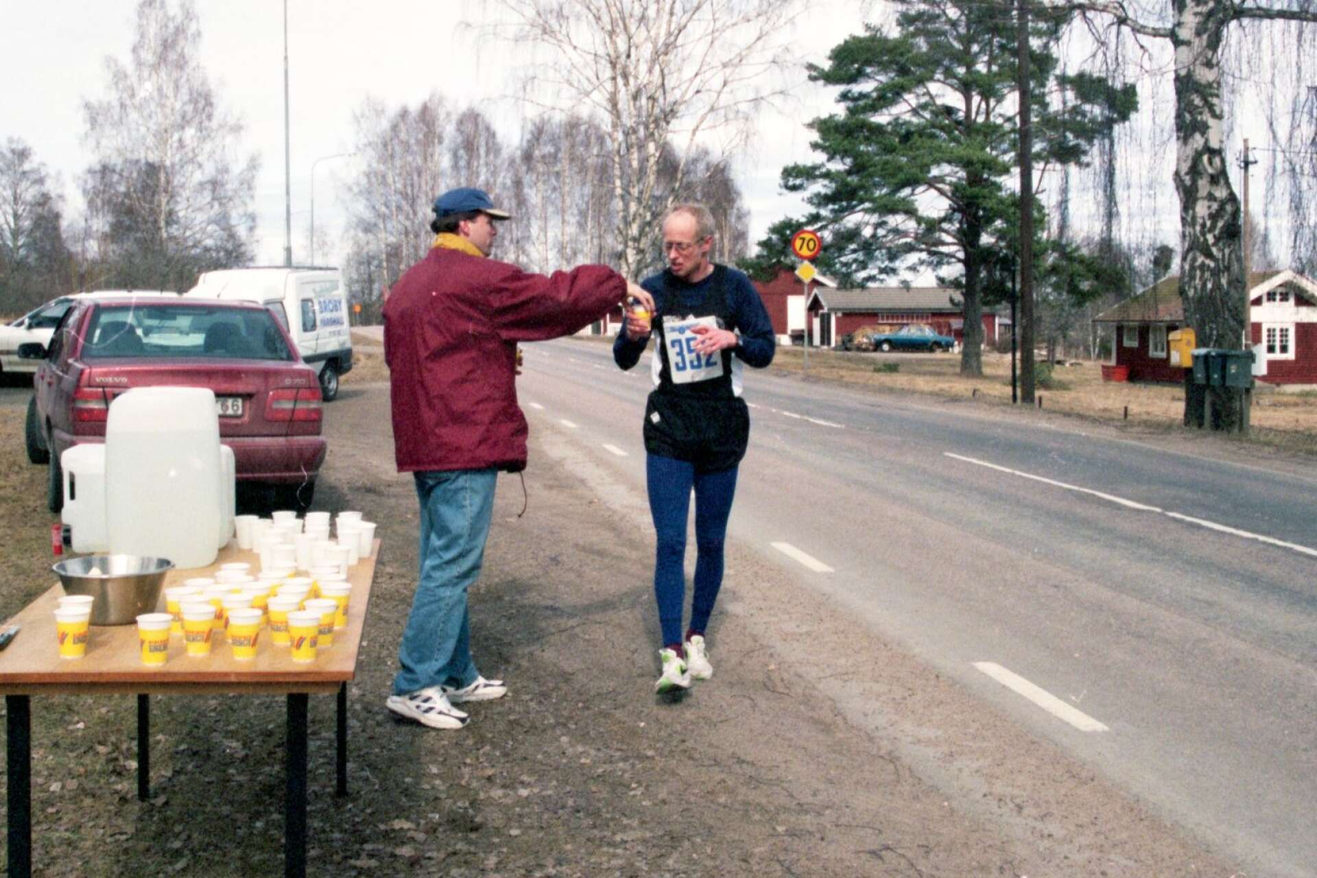 Det har kommit in ett medborgarförslag till Sunne kommun där förslagsställaren vill att Fryken maraton arrangeras igen. Fotot togs vid första Fryken maraton 1998.