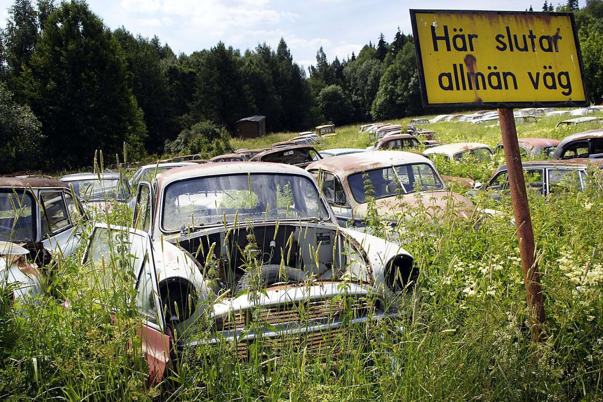 Årjängs kommun har nu JO-anmälts för bristande tillsynsansvar när det det gäller bilkyrkogården i Båstnäs, söder om Töcksfors.