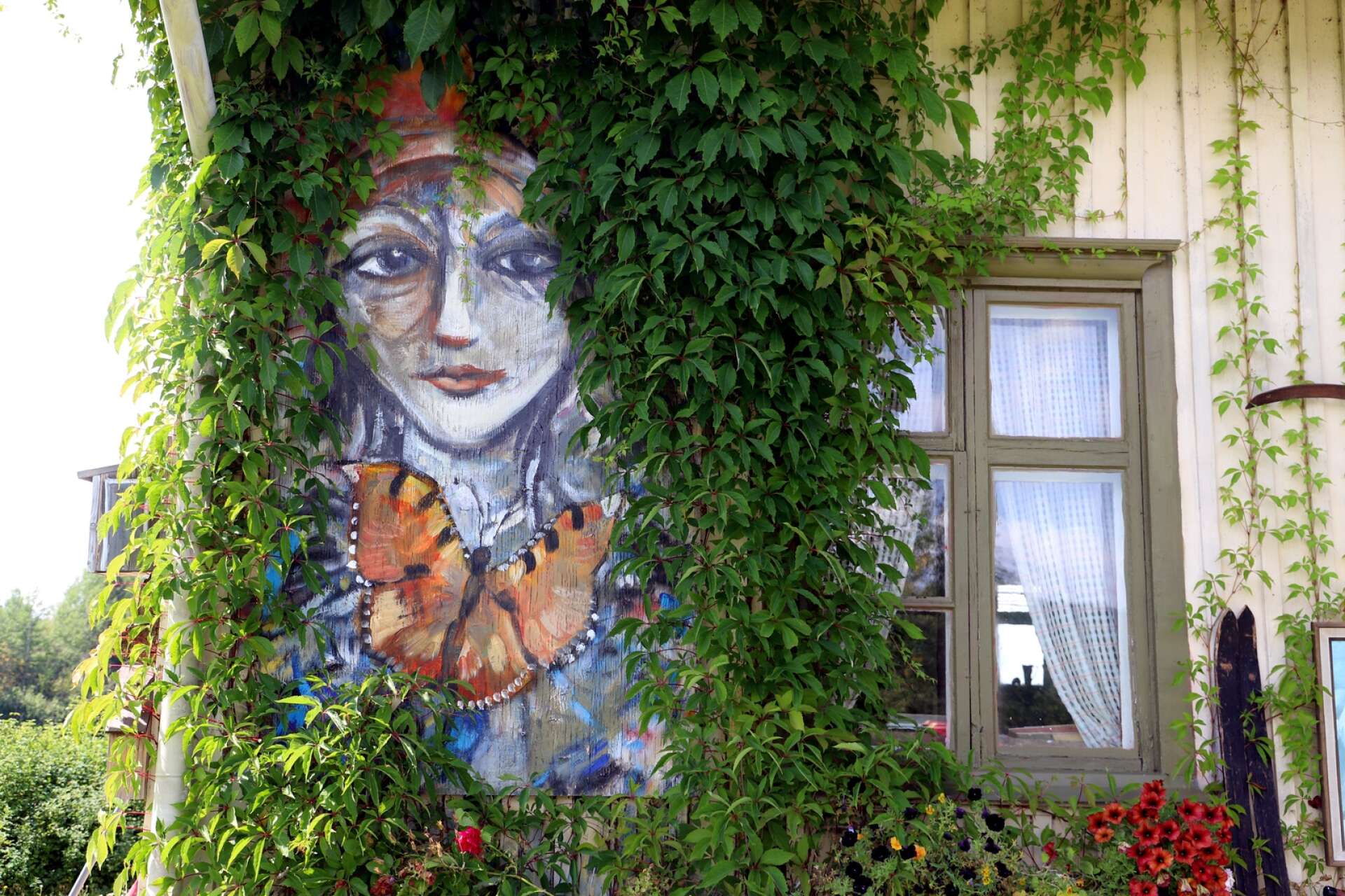 Marja i Myrom skapade unik konst och även ett unikt konstnärshem.