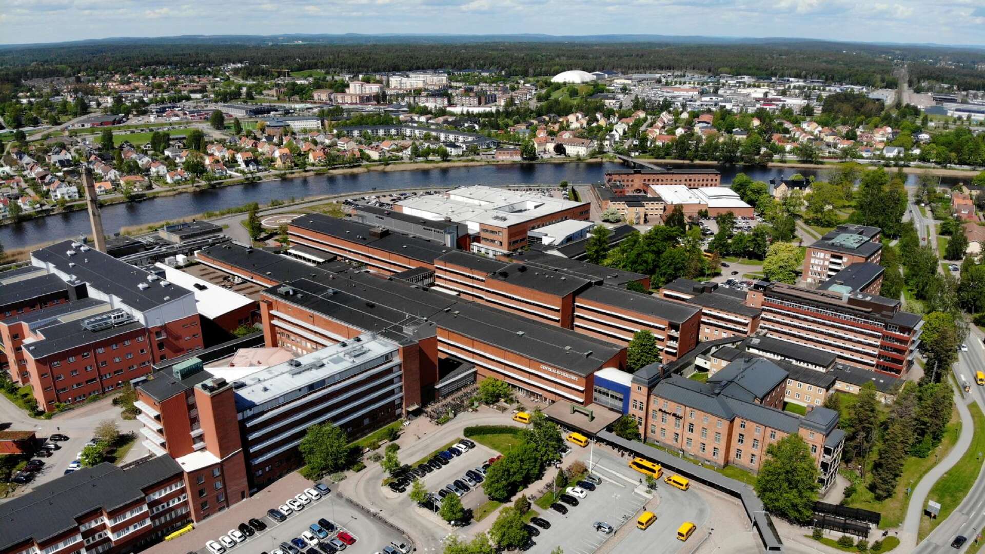 Nu är beslutet om att bygga om Centralsjukhuset i Karlstad fattat och planeringen för hur vården ska fungera under tiden har börjat. Byggprojektet ska också präglas av långsiktig hållbarhet,