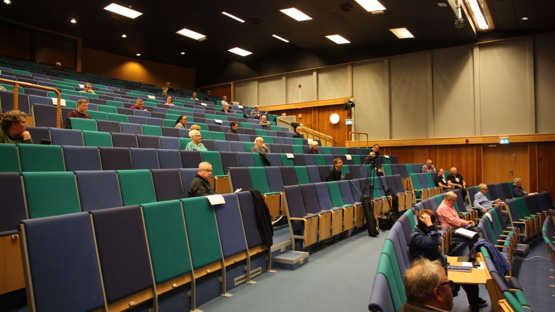 Kommunfullmäktige samlades i Åmål i förra veckan i Karlbergsaulan.