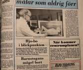 Tisdagen 16 oktober 1984 bytte Hjo Tidning format till tabloid. Tidningen blev hälften så stor och fick färg på vissa sidor.
