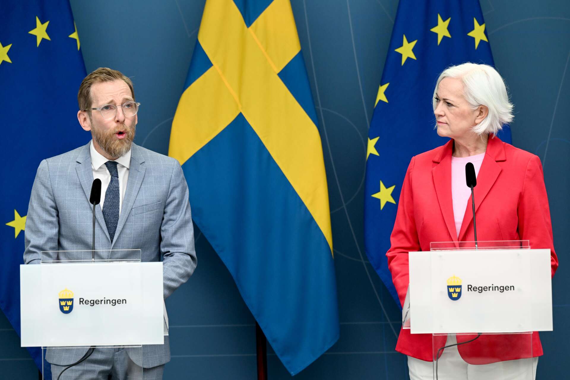 Socialminister Jakob Forssmed (KD) och sjukvårdsminister Acko Ankarberg Johansson (KD) utlovar bättre vård och rehabilitering för den som drabbas av postcovid.