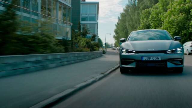 Bilföretaget Kia har spelat in en reklamfilm i Karlstad. Företaget tyckte att miljöerna passade bra för den kampanj som skulle marknadsföras.