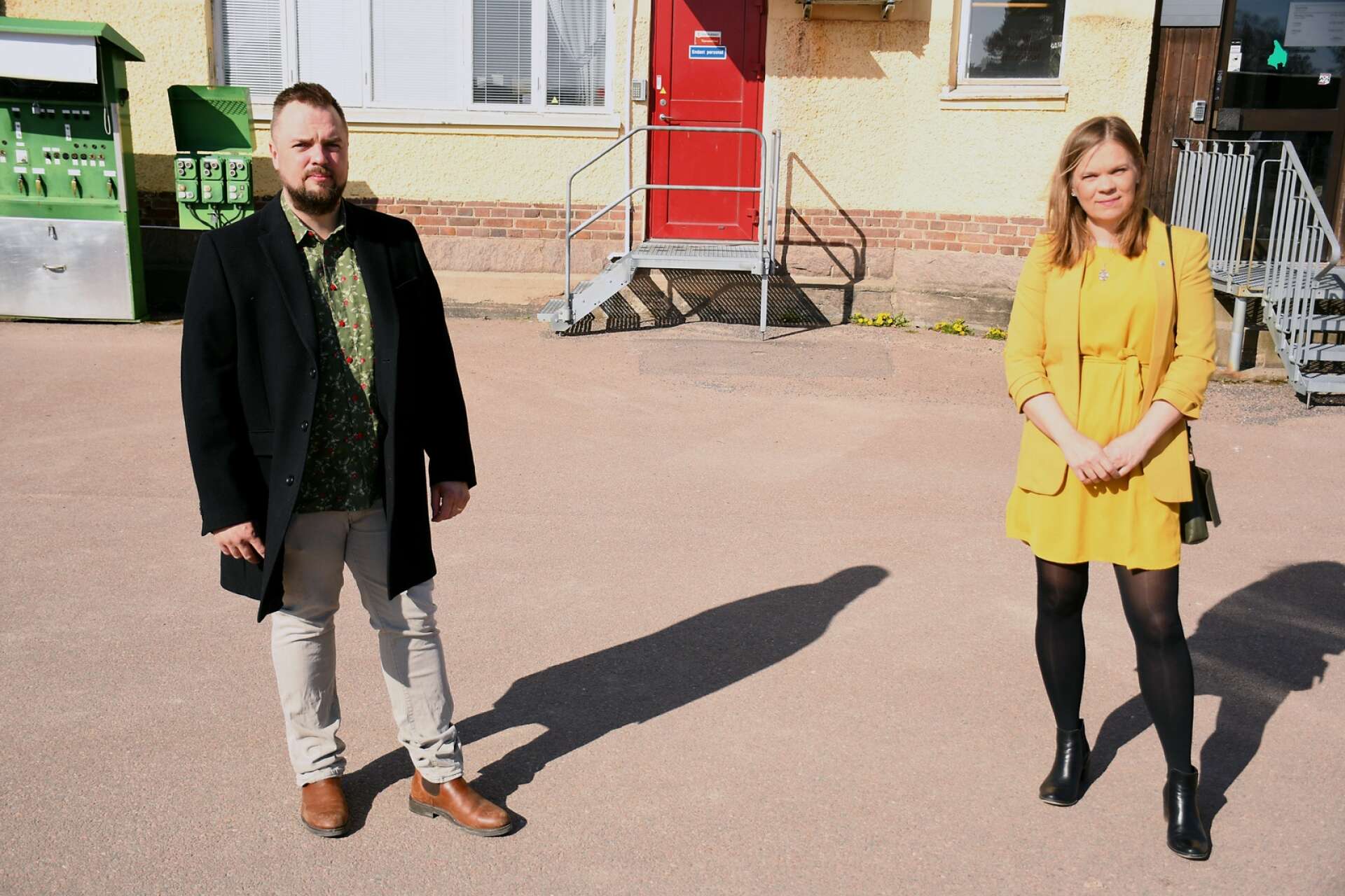 Sunnes kommunalråd Tobias Eriksson (S) och Kristina Lundberg (C) svarar näringsidkarna som saknar parkeringar i centrum.