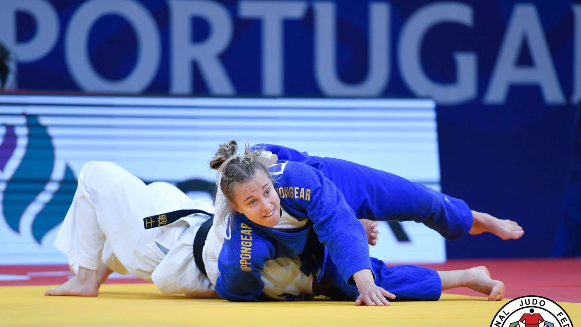 Ida Eriksson fick in ett vinnande kast i bronsmatchen i GP-tävlingen i Portugal.