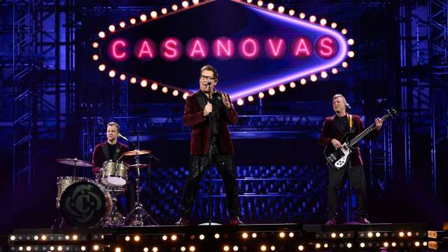 Casanovas framförde låten ”Så kommer känslorna tillbaka” under den tredje deltävlingen av Melodifestivalen i Lidköping. I helgen syns de på tv igen.