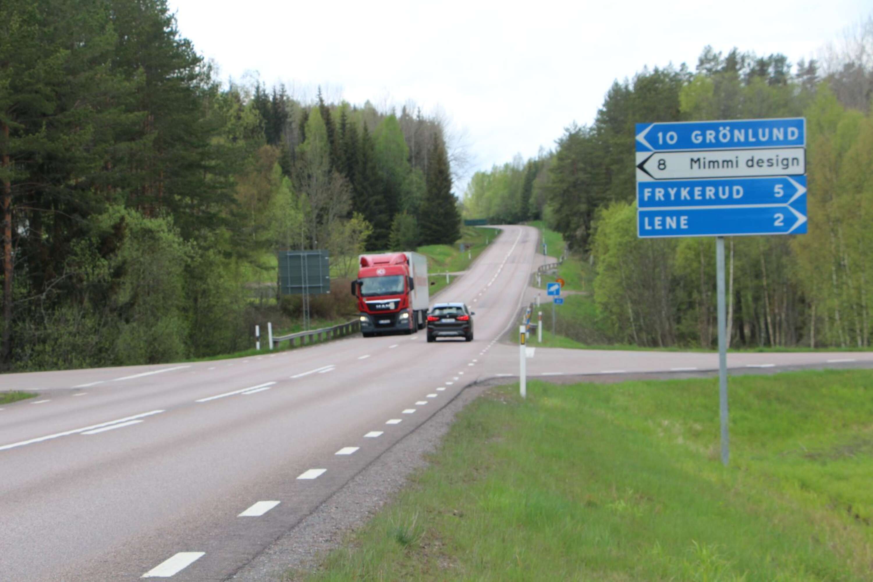 Det så kallade Lene-korset där vägarna leder till Lene och Frykerud respektive Grönlund är olycksdrabbat. Nu ska det byggas om.